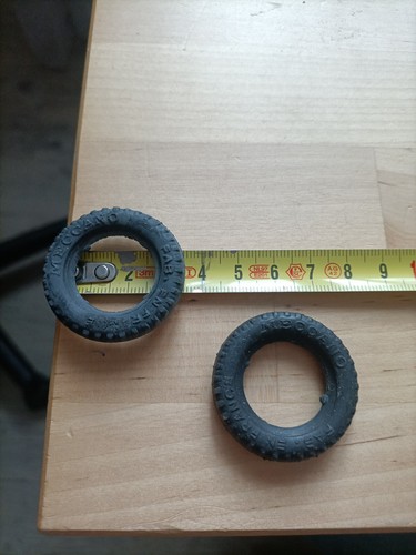 Meccano pièce pneus - meccano, 2