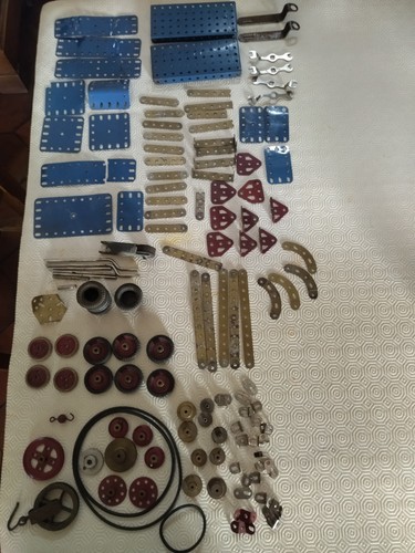 Lot meccano pneu - ,
